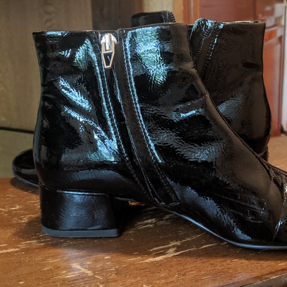 Dolce Vita Black Leather Patent Booties - Picture 6 of 7